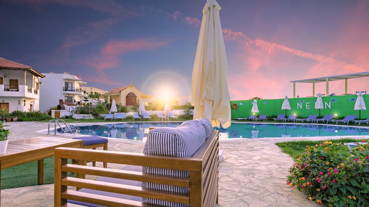Neon Hotel Stalida 외부 사진