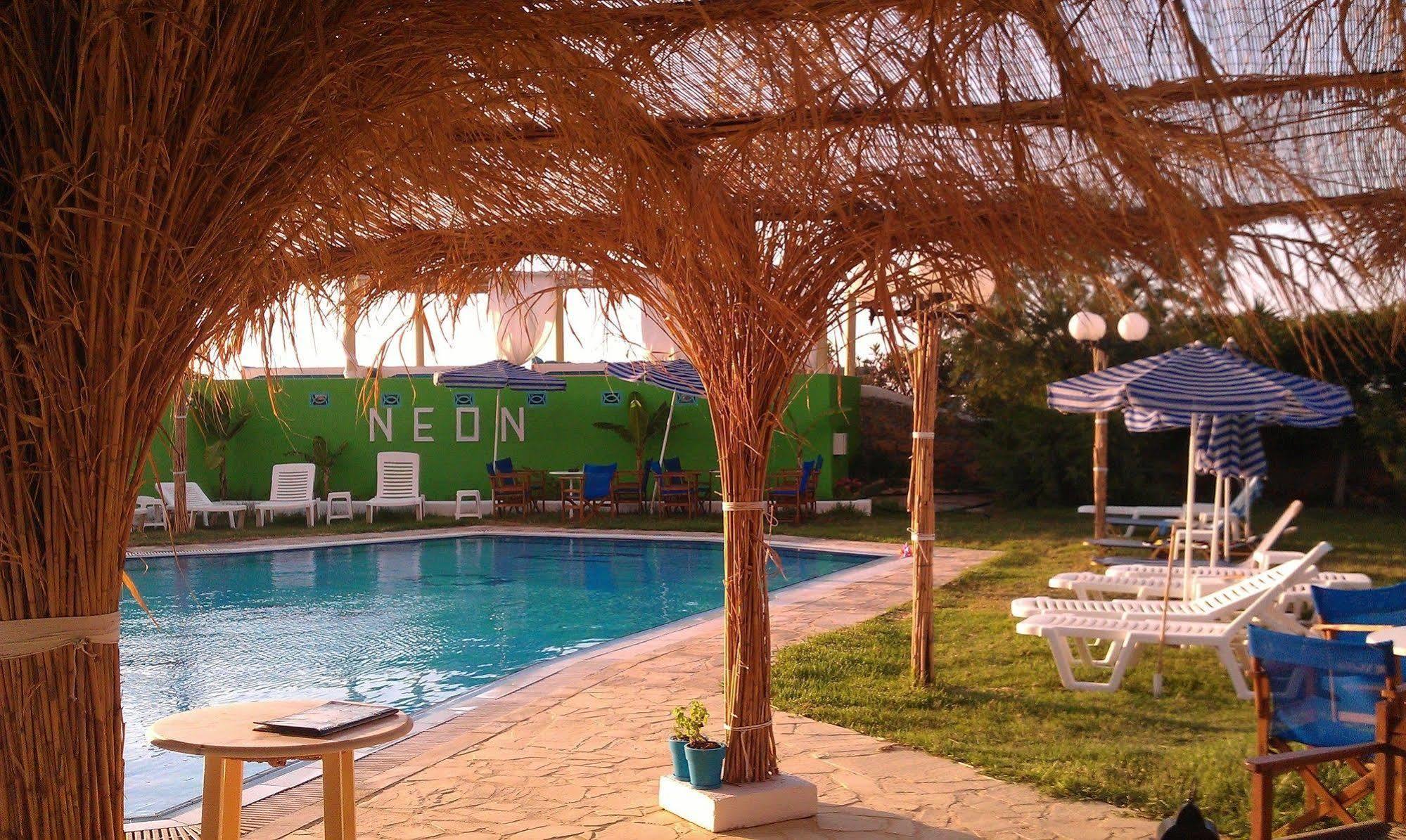 Neon Hotel Stalida 외부 사진